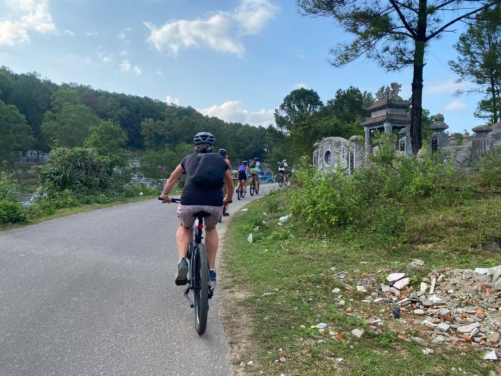 Hue Heritage Cycling Tour: Explore Sinh Folklore & Thanh Tien Paper Flowers